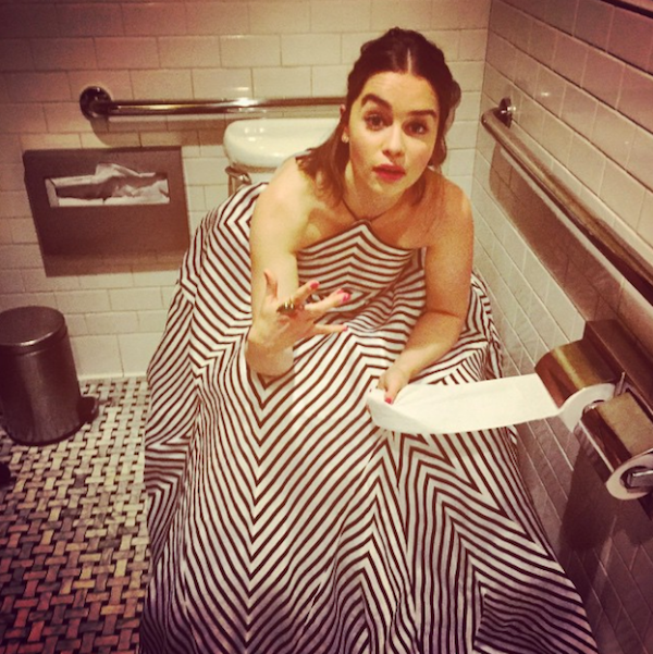 emilia clarke toilet