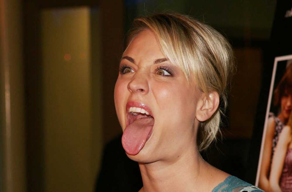 kaley-cuoco-fart