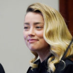 amber-heard-poop