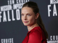 rebecca-ferguson_admits-to-farting